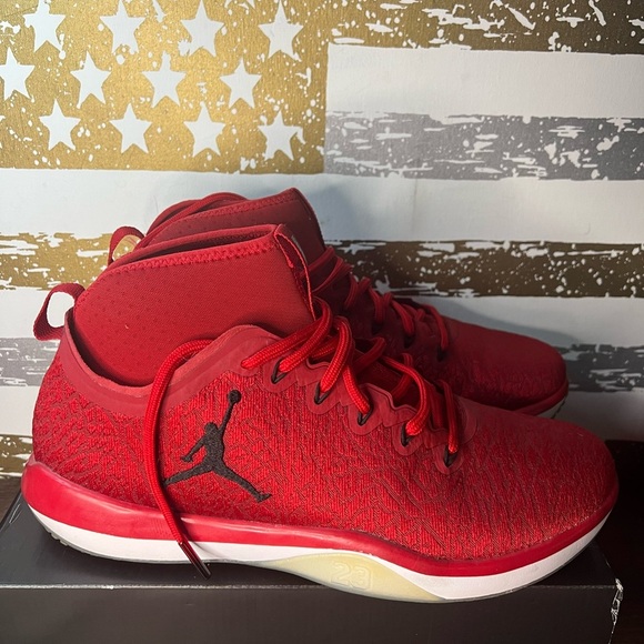 Other - Jordan Trainer